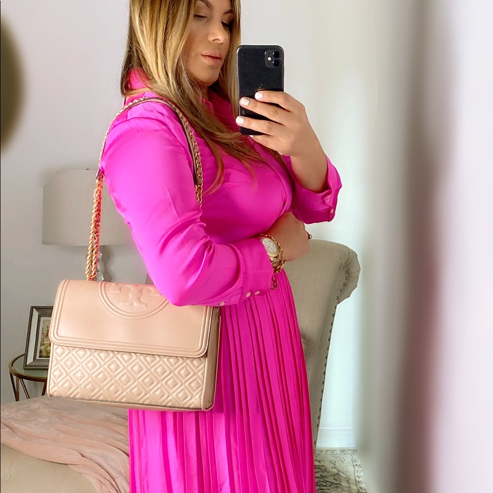 Hello lovely my Family ❤️poshers! - Picture 4 of 17